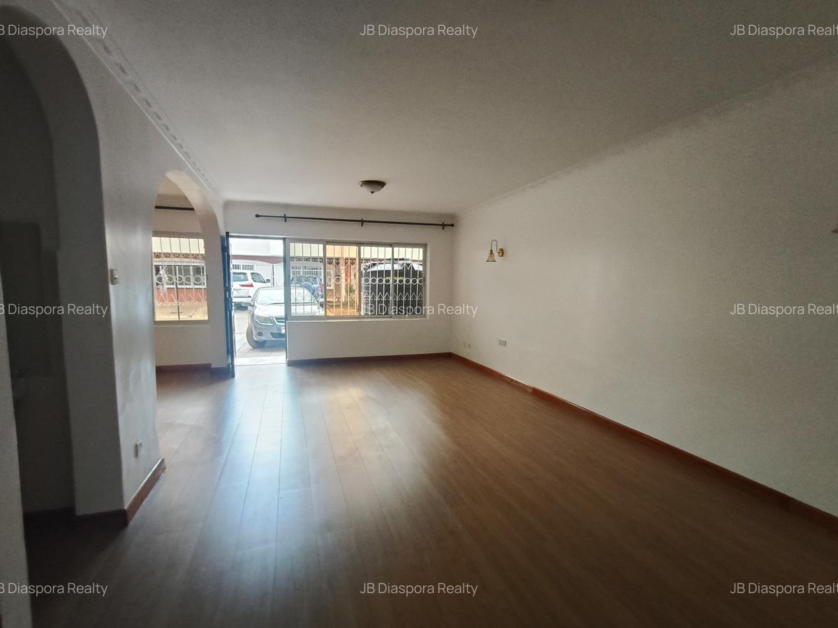 3 Bed Townhouse with En Suite at School Lane - 7
