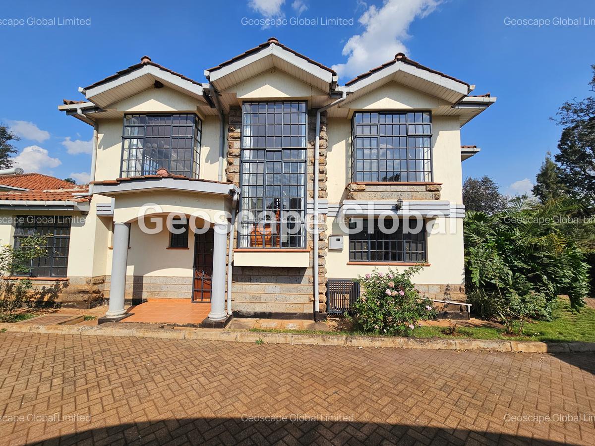 4 Bed House with En Suite in Rosslyn - 5
