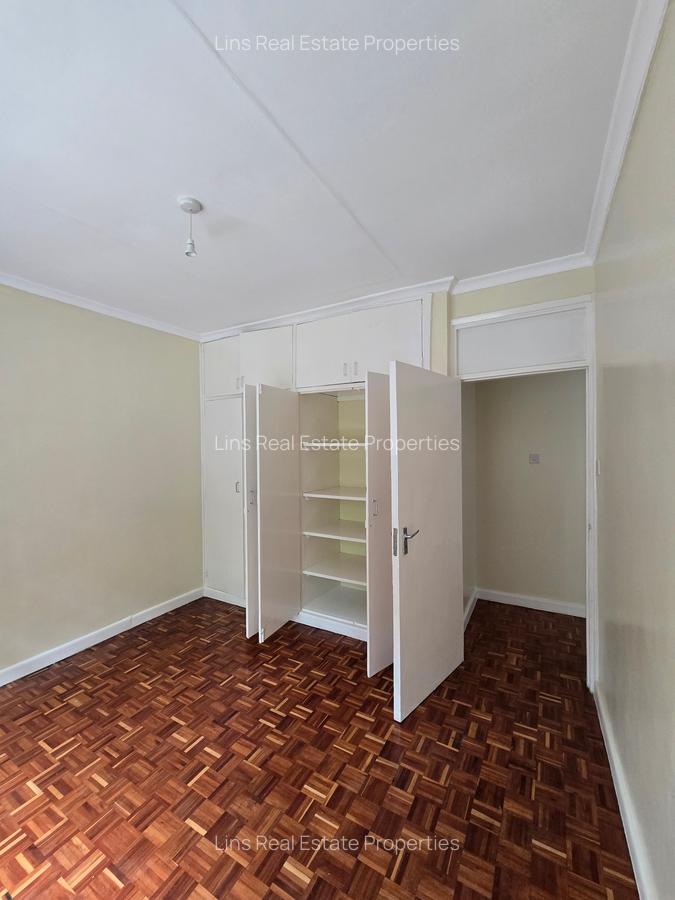 4 Bed House with En Suite in Gigiri - 12