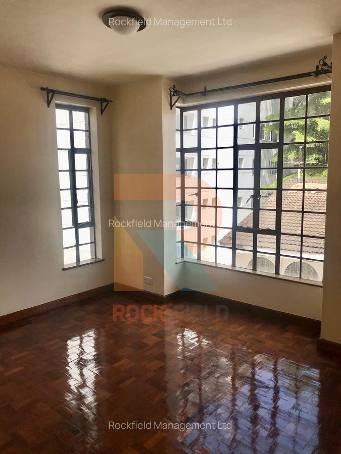 2 Bed Apartment with En Suite in Brookside - 7