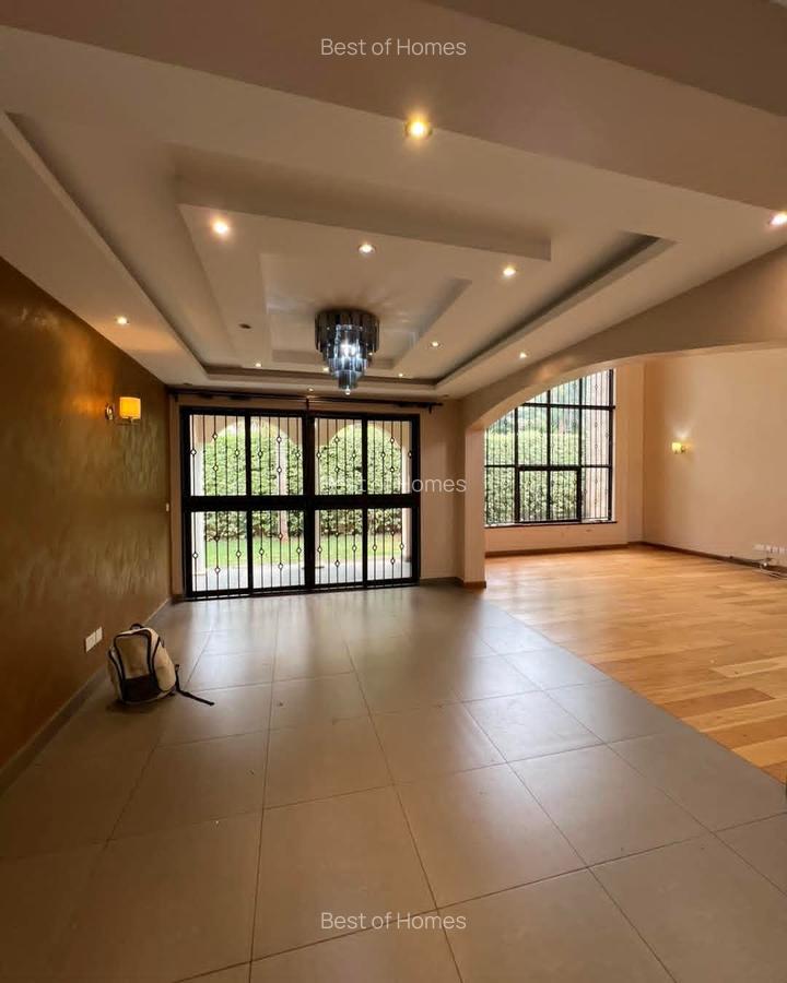 5 Bed Townhouse with En Suite in Lavington - 8