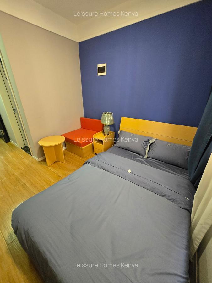 Studio Apartment with Swimming Pool at Wanyee Road - 7