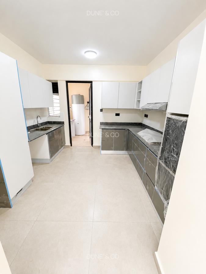 3 Bed Apartment with En Suite in Westlands Area - 4