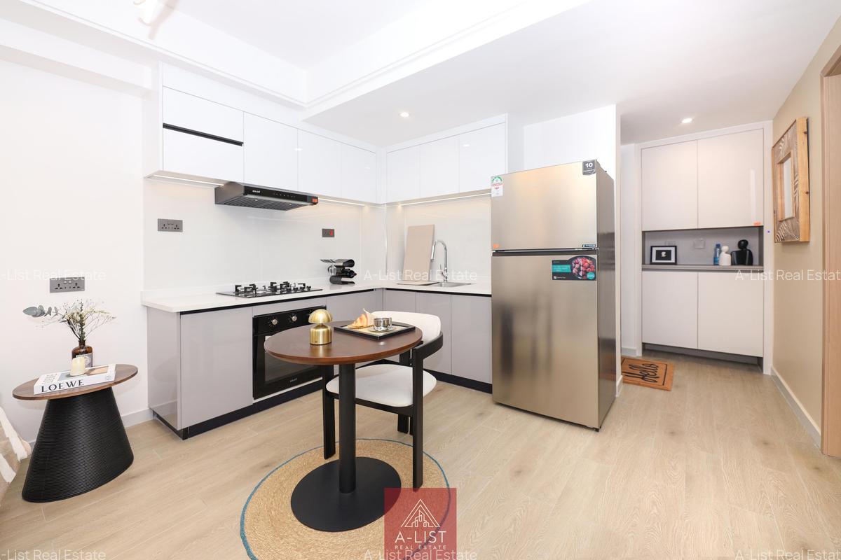 1 Bed Apartment with Swimming Pool at School Lane - 5