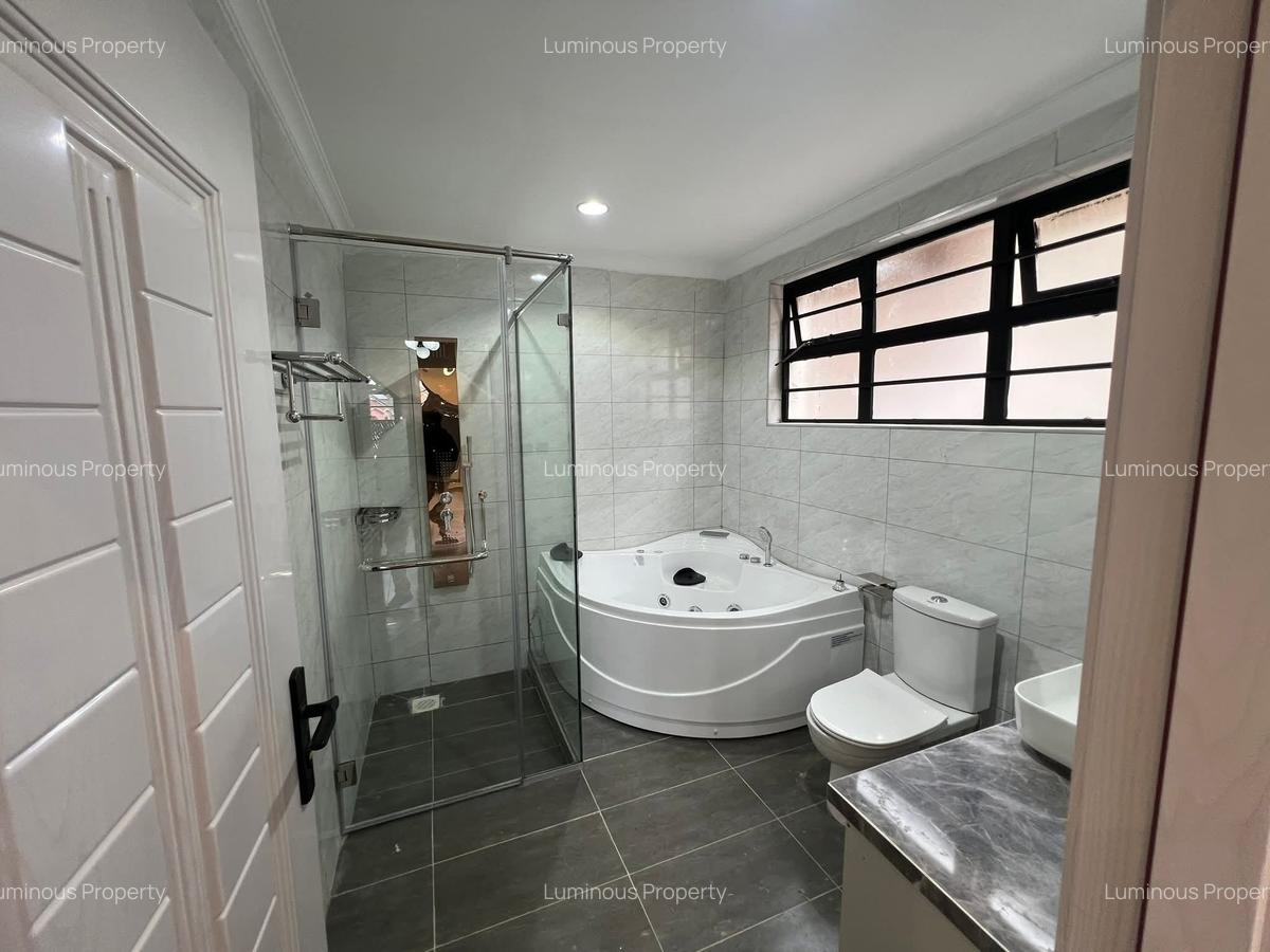 4 Bed House with En Suite at Membley - 13