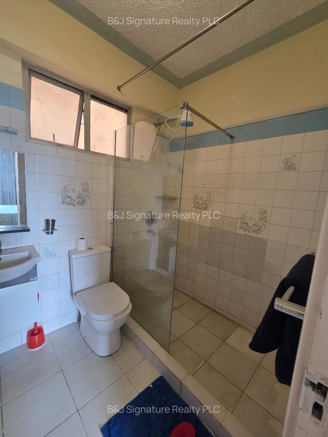 Serviced 2 Bed Apartment with En Suite in Lavington - 10