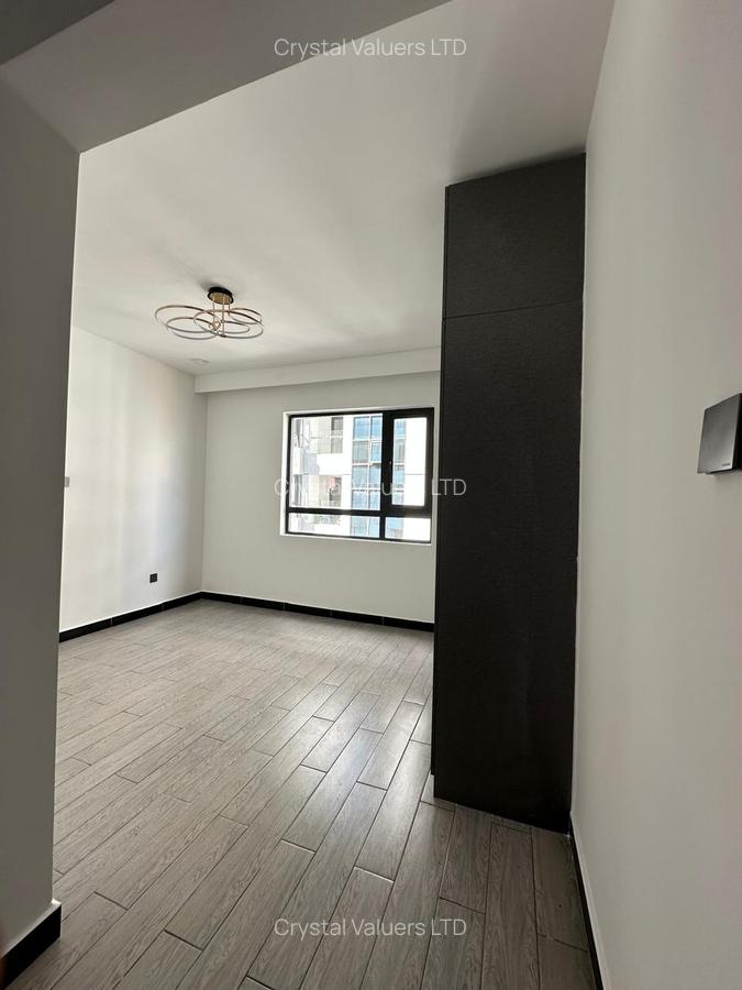 2 Bed Apartment with En Suite in Lavington - 6