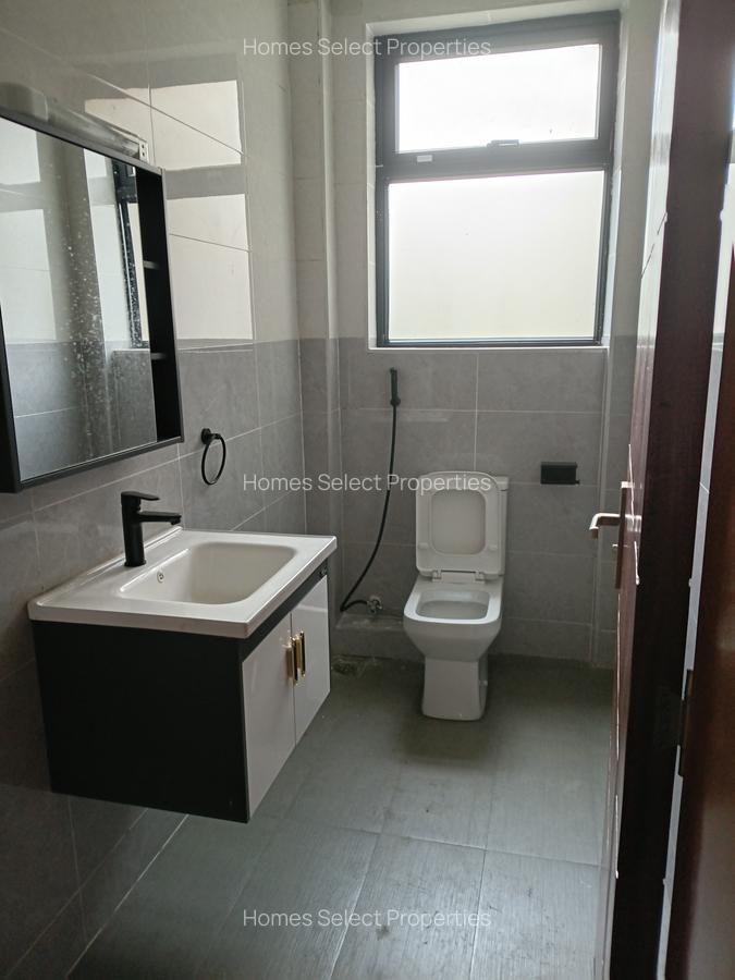 4 Bed Townhouse with En Suite at Oloolua Close - 12