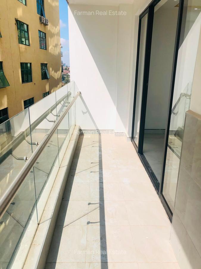 2 Bed Apartment with En Suite in Kilimani - 2