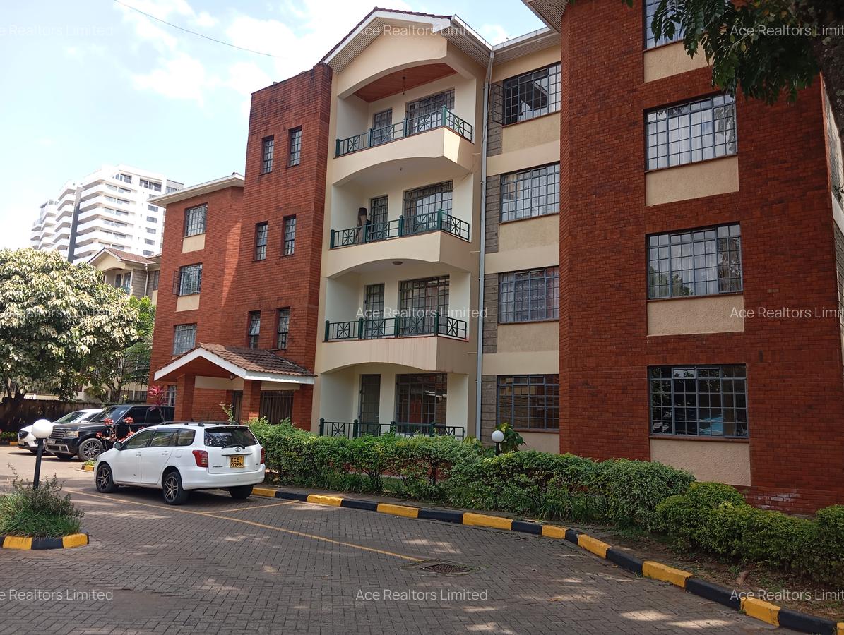 3 Bed Apartment with En Suite at Kaptei Garden - 12