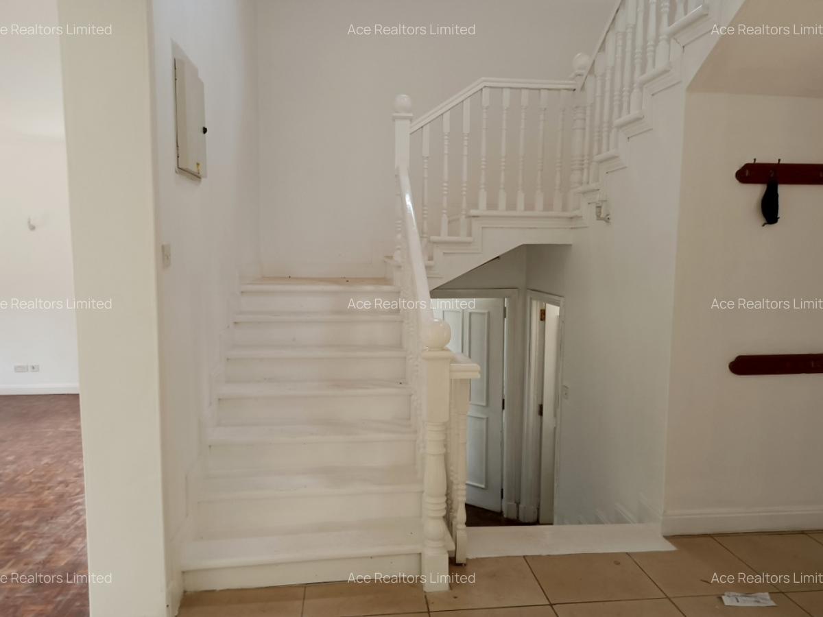 5 Bed Townhouse with En Suite at Karen - 16