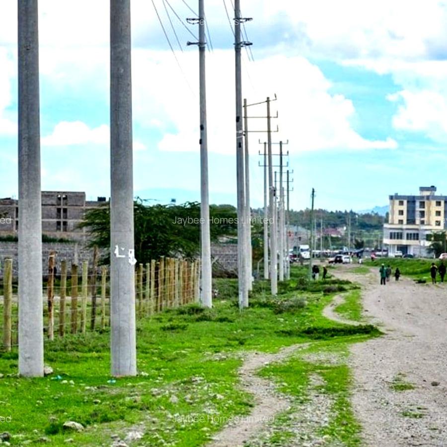 5,000 ft² Land at Voi - 1