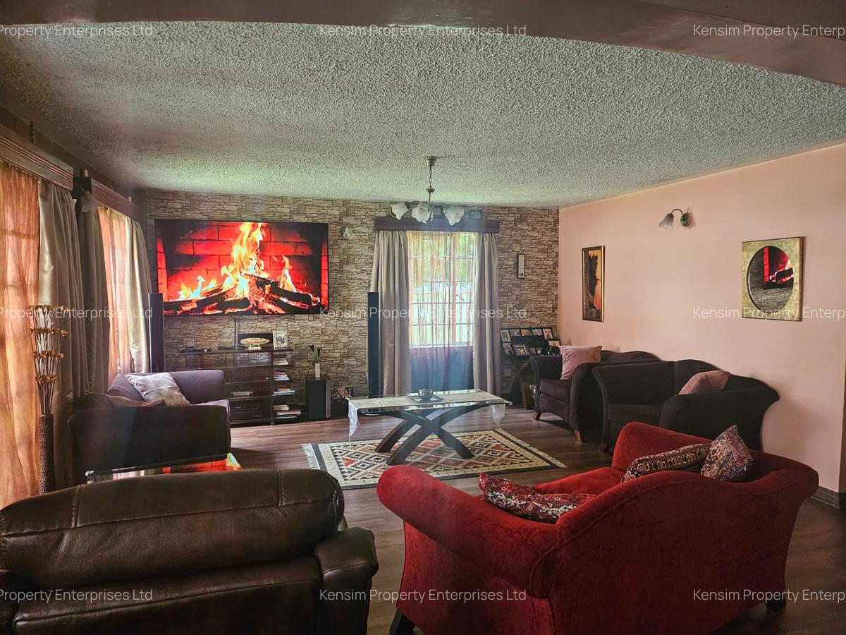 4 Bed Townhouse with En Suite in Lavington - 10