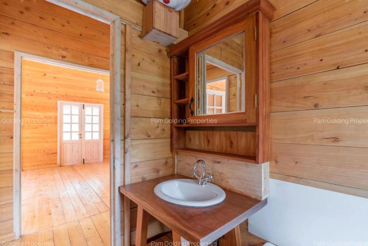 2 Bed House with En Suite in Karen - 6