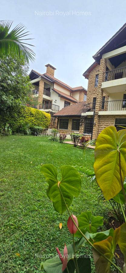5 Bed Townhouse with En Suite at Lavington Green - 9