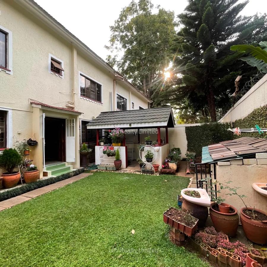 4 Bed Townhouse with En Suite in Lavington - 3