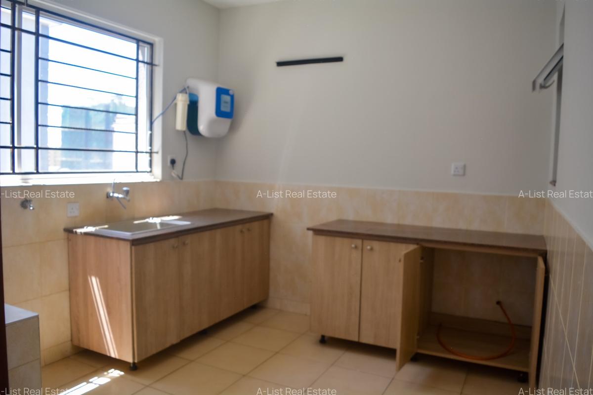3 Bed Apartment with En Suite at Gatundu Road - 13