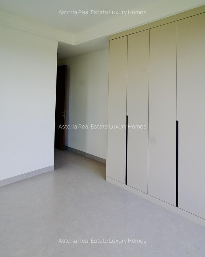 2 Bed Apartment with En Suite at 2026-401 - 15