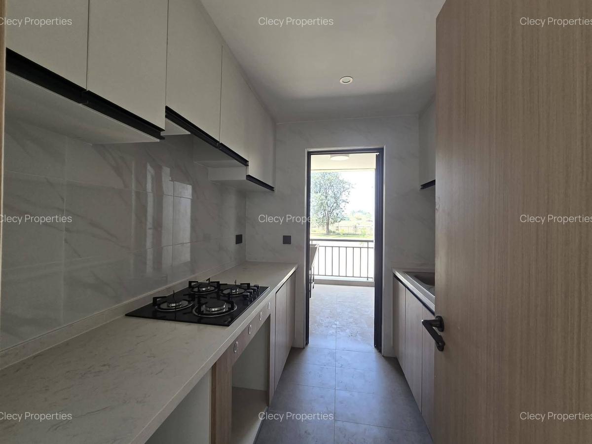 Serviced 2 Bed Apartment with En Suite at Northlands - 5