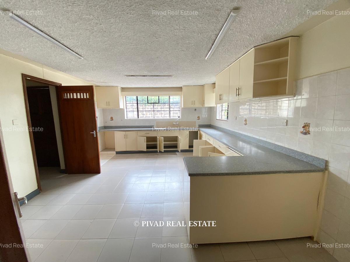 4 Bed House with Garden in Runda - 5