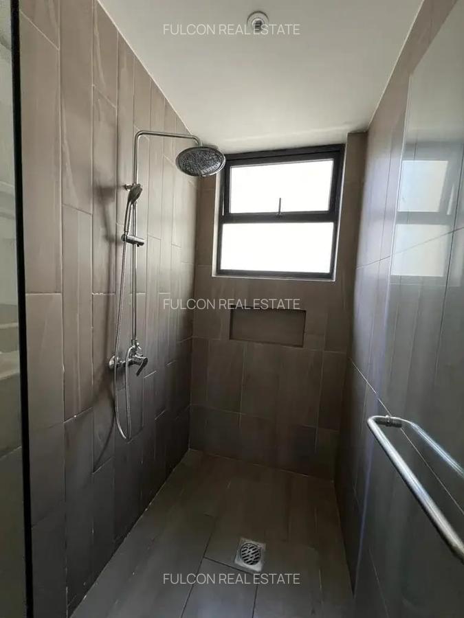 3 Bed Apartment with En Suite in Riverside - 14