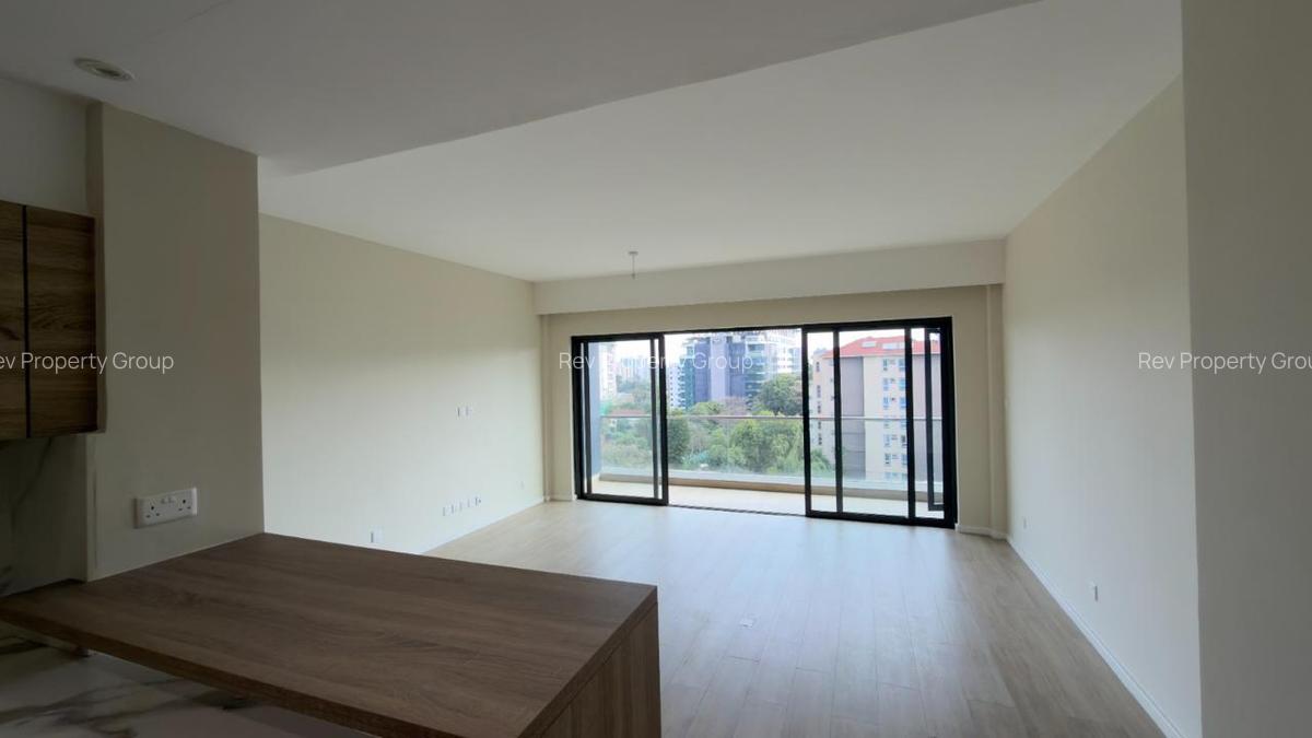2 Bed Apartment with En Suite in Riverside - 12