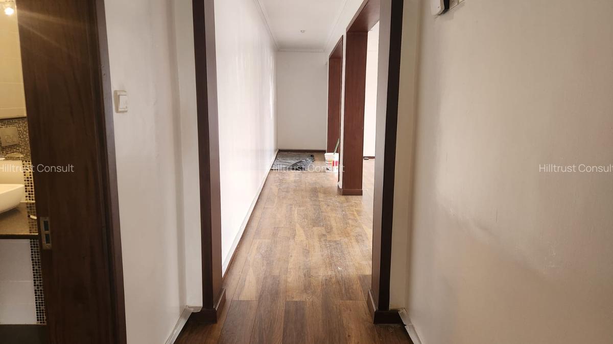 3 Bed Apartment with En Suite at Brookside Drive - 11