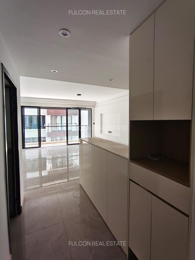2 Bed Apartment with En Suite in Lavington - 10