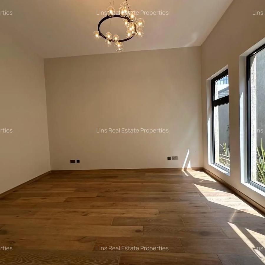 5 Bed Townhouse with En Suite in Runda - 8