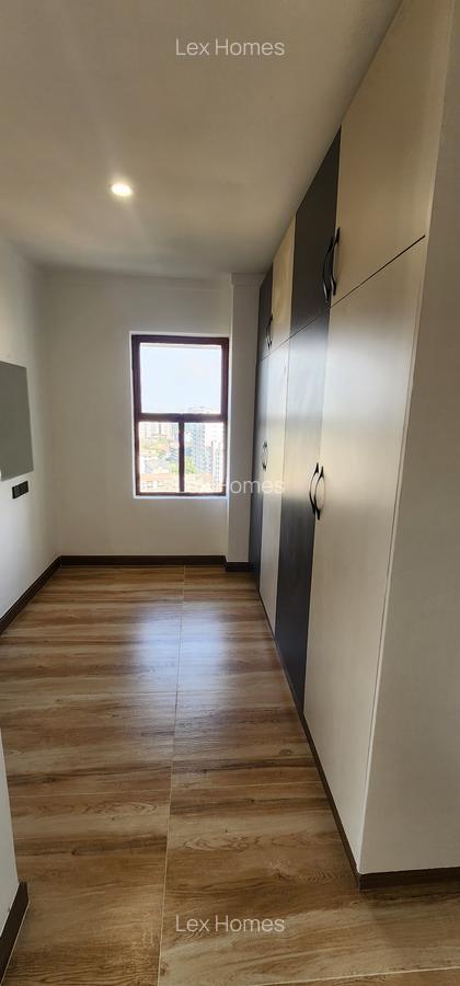 3 Bed Apartment with En Suite at Mandela Road - 13