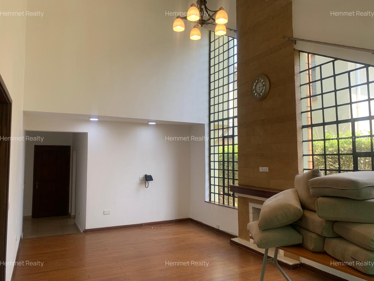 4 Bed Villa with En Suite in Kitisuru - 6