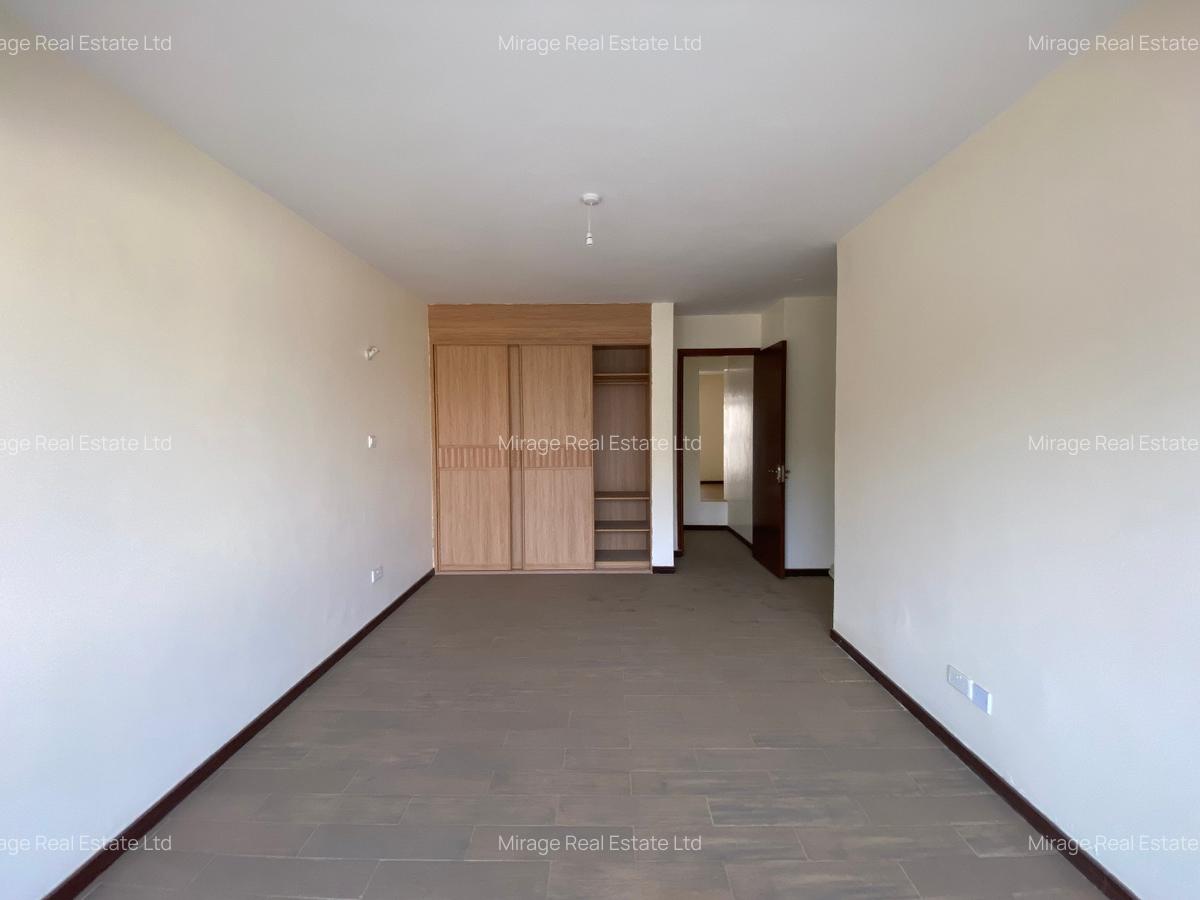 3 Bed Apartment with En Suite in General Mathenge - 13