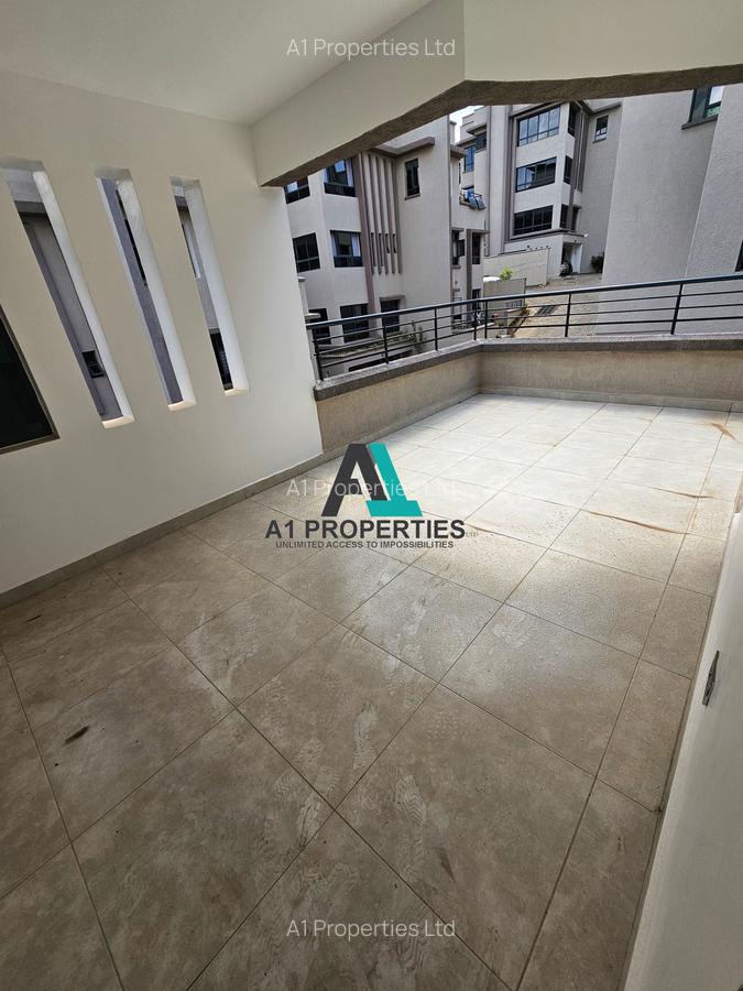 5 Bed Townhouse with En Suite in Lavington - 16