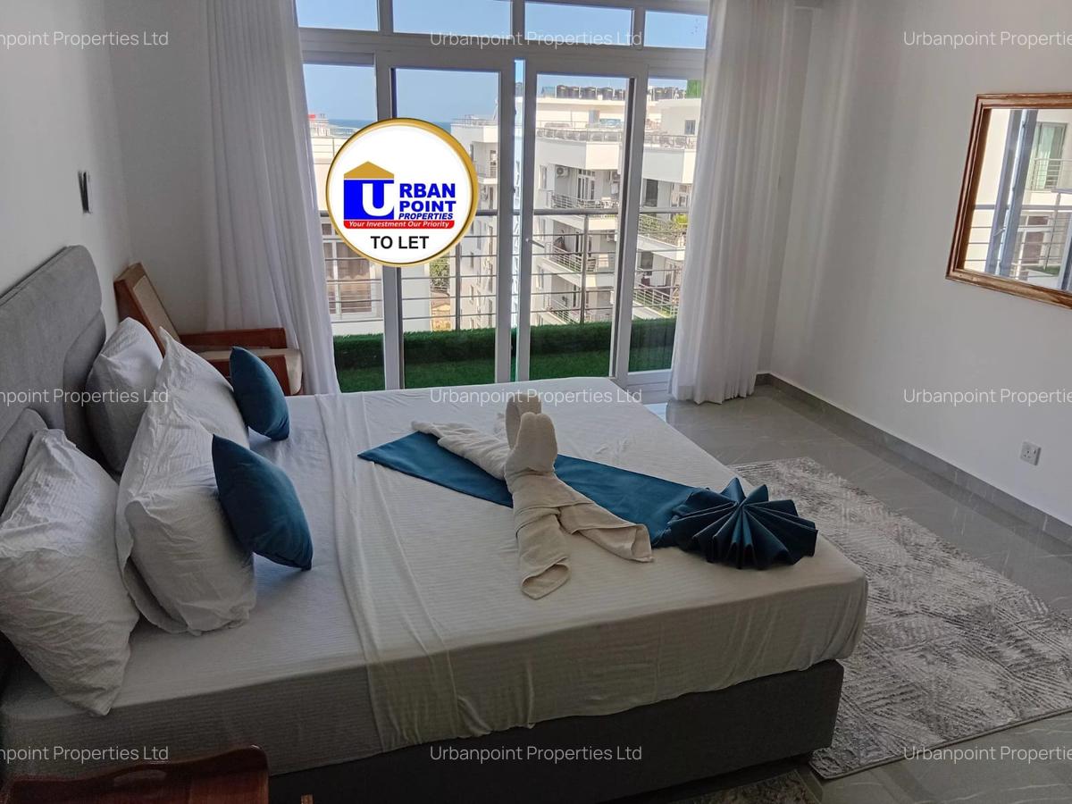 Serviced 3 Bed Apartment with En Suite in Nyali Area - 11
