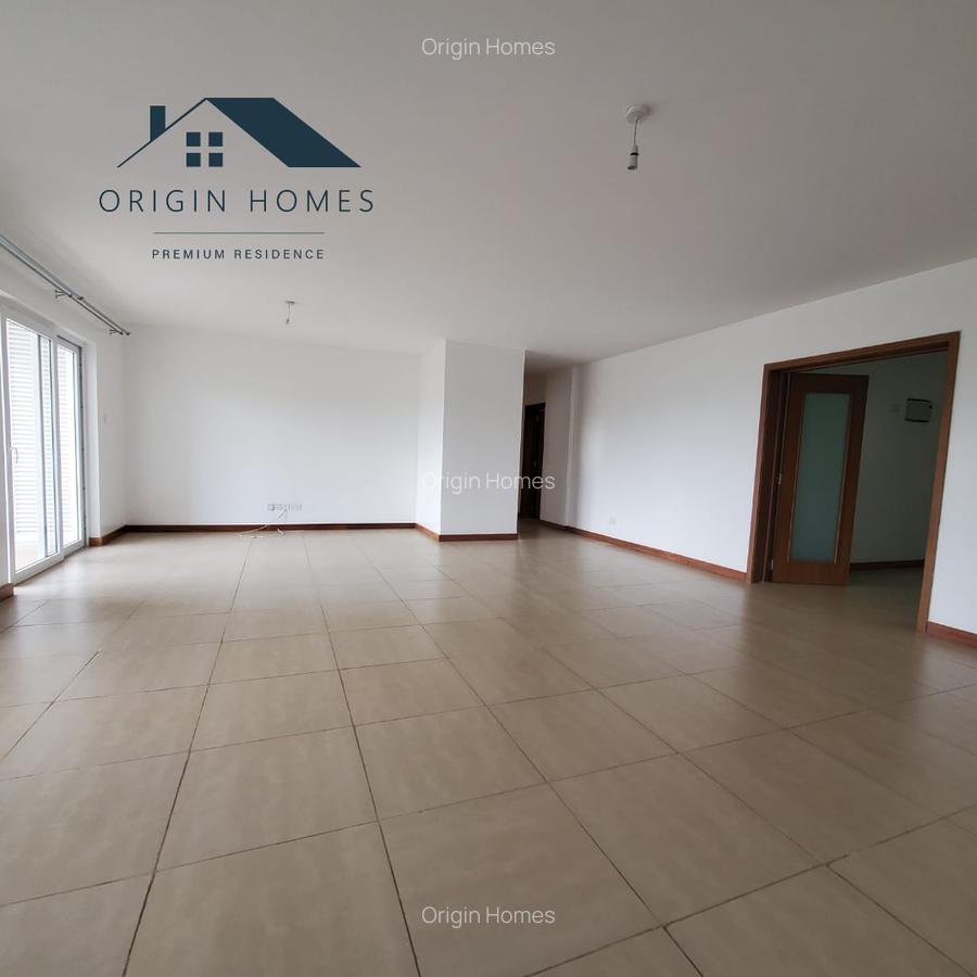 3 Bed Apartment with En Suite at Lavington - 3