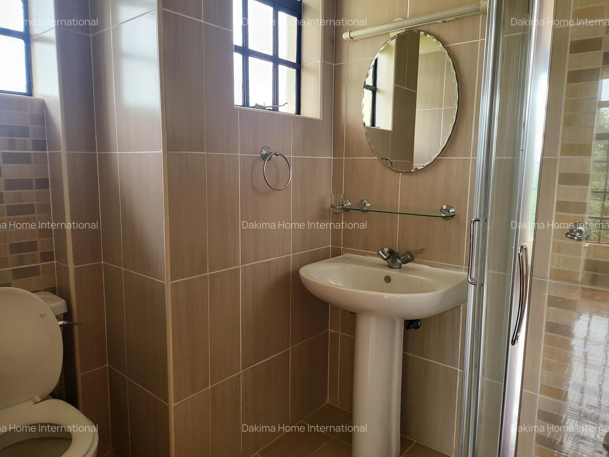 5 Bed Townhouse with En Suite in Rosslyn - 13
