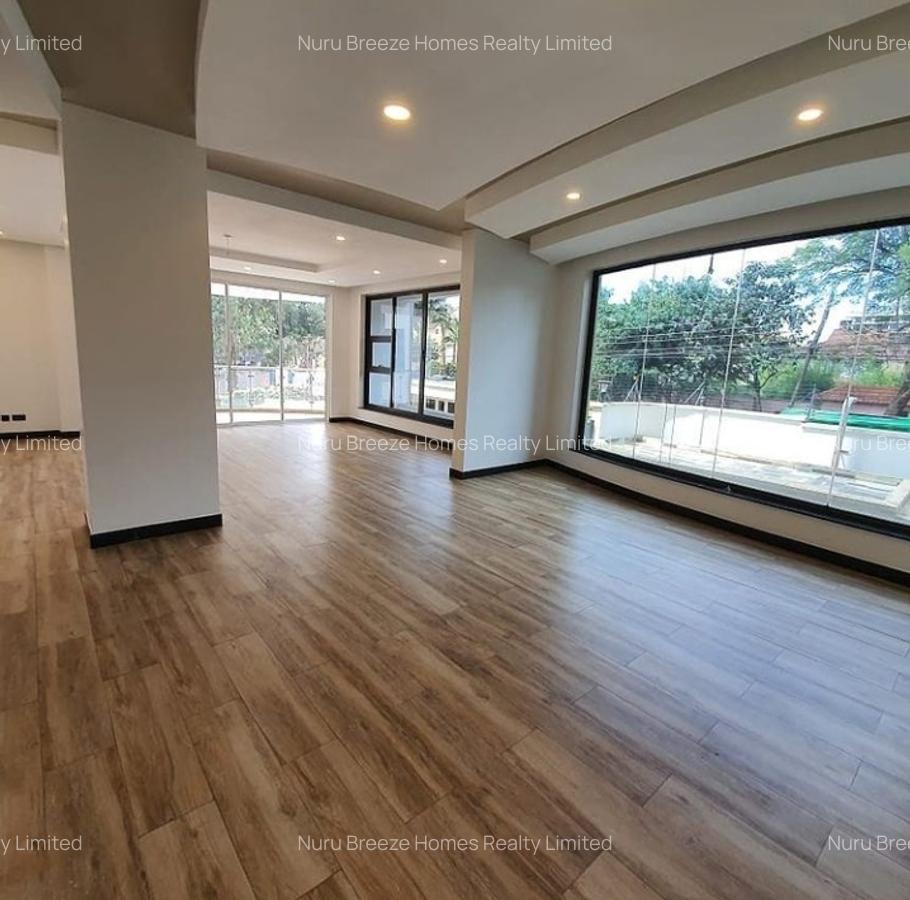 4 Bed Apartment with En Suite in General Mathenge - 9