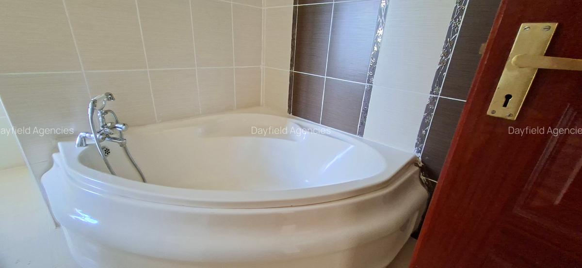 5 Bed House with En Suite at Off Redhill Road - 9