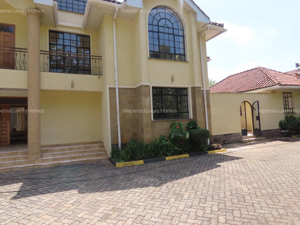 5 Bed House with En Suite at Miotoni - 16