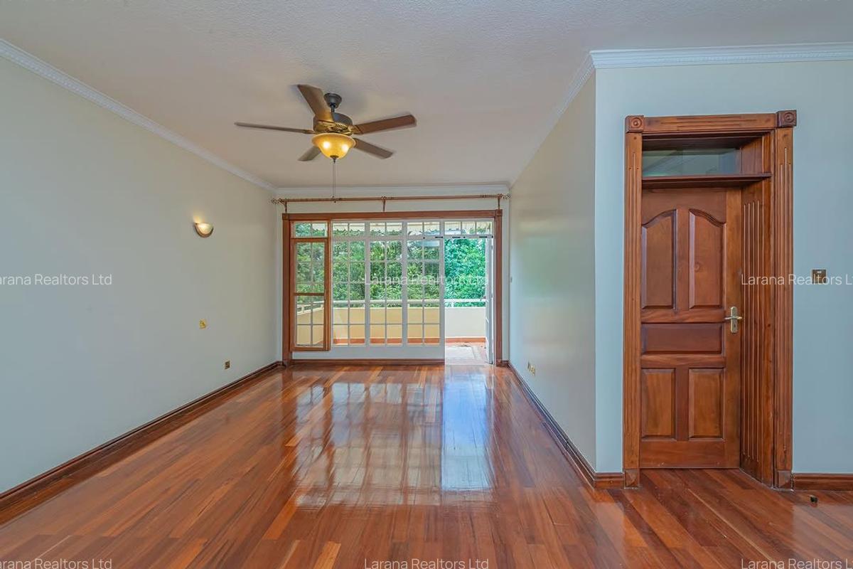 4 Bed Townhouse with En Suite at Kyuna - 2