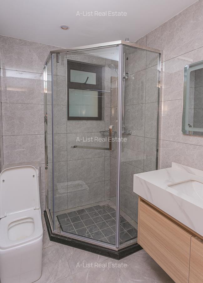 3 Bed Apartment with Swimming Pool at Riverside Drive - 19