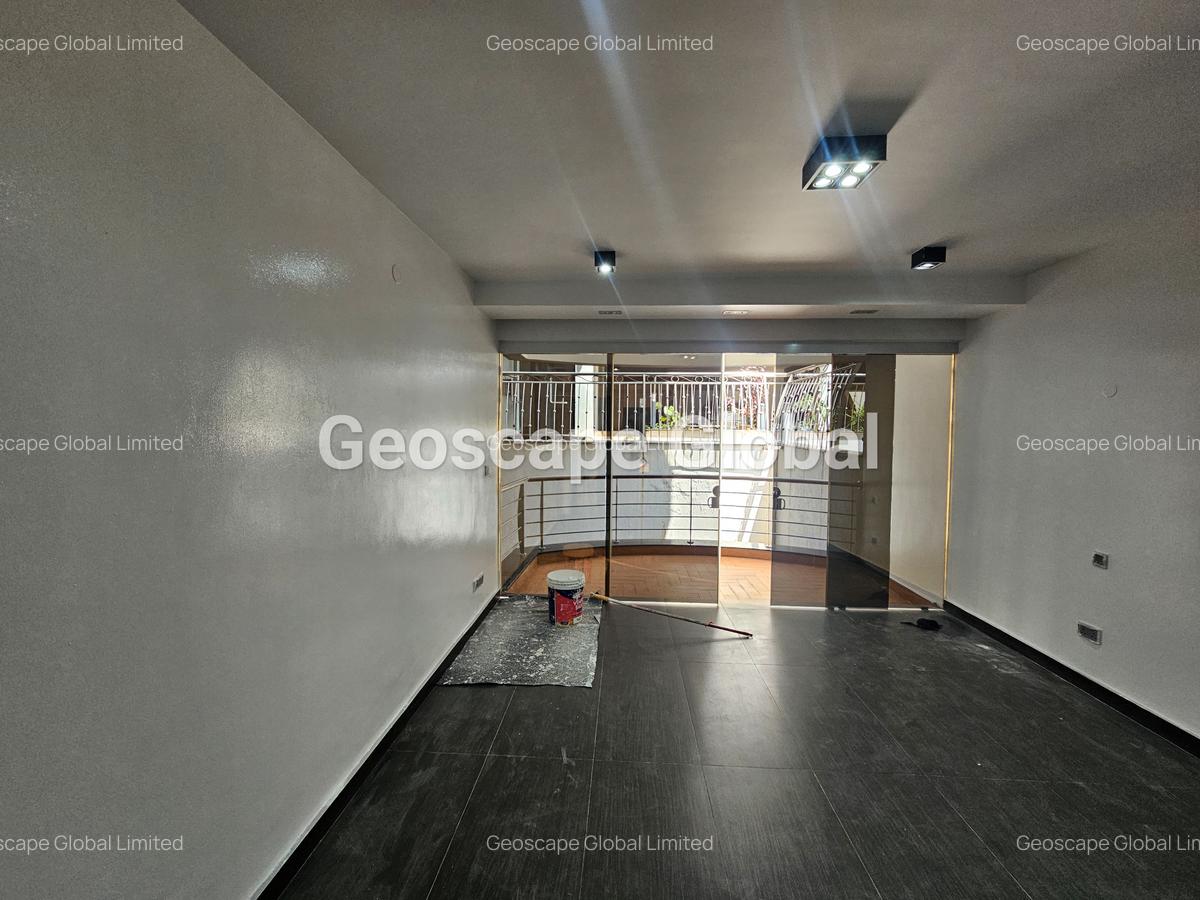 3 Bed Apartment with En Suite in Riverside - 13