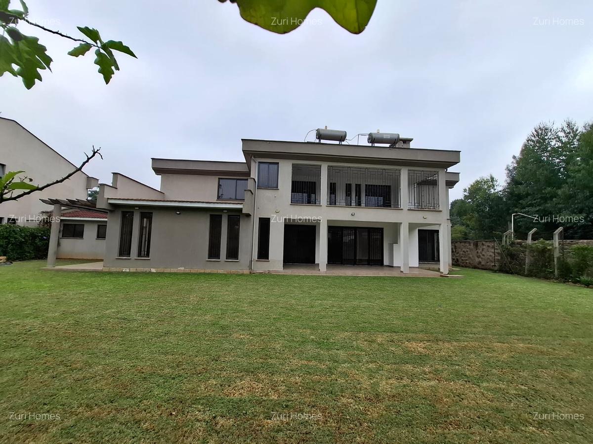 6 Bed Villa with En Suite in Lavington - 14