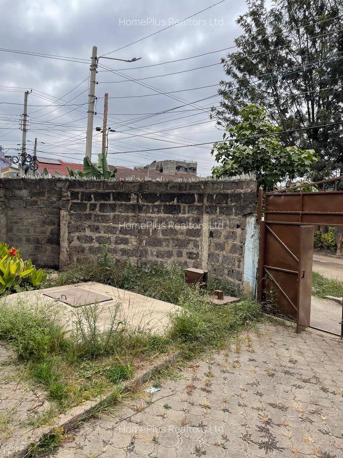 3 Bed House with En Suite at Green Fields Estate - 2