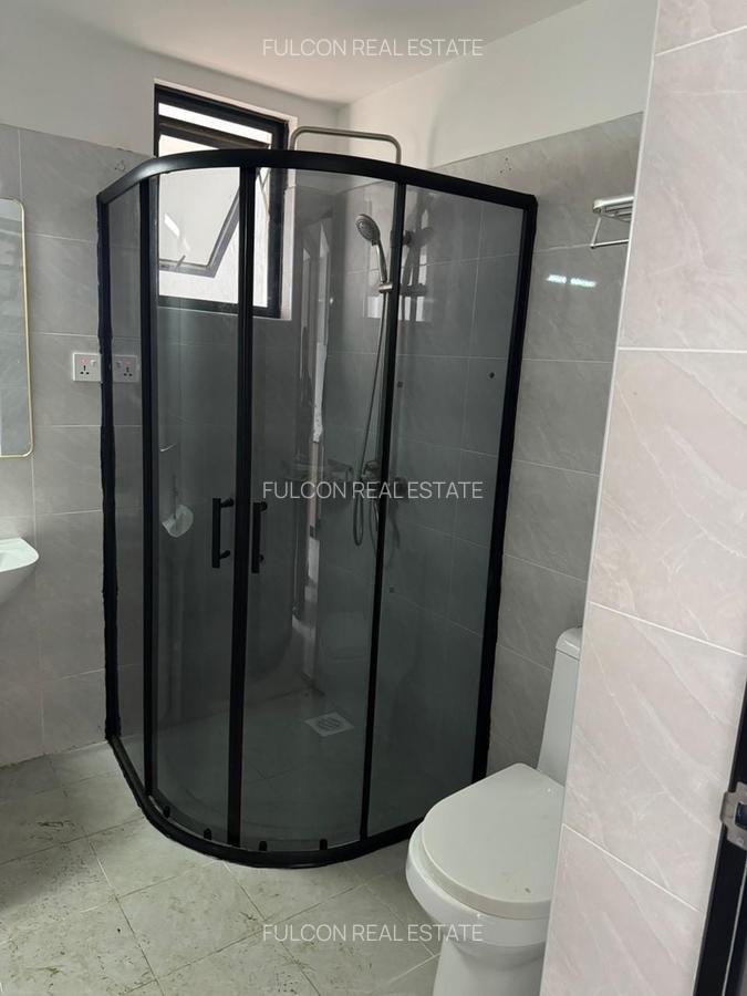 1 Bed Apartment with Gym in Kilimani - 4