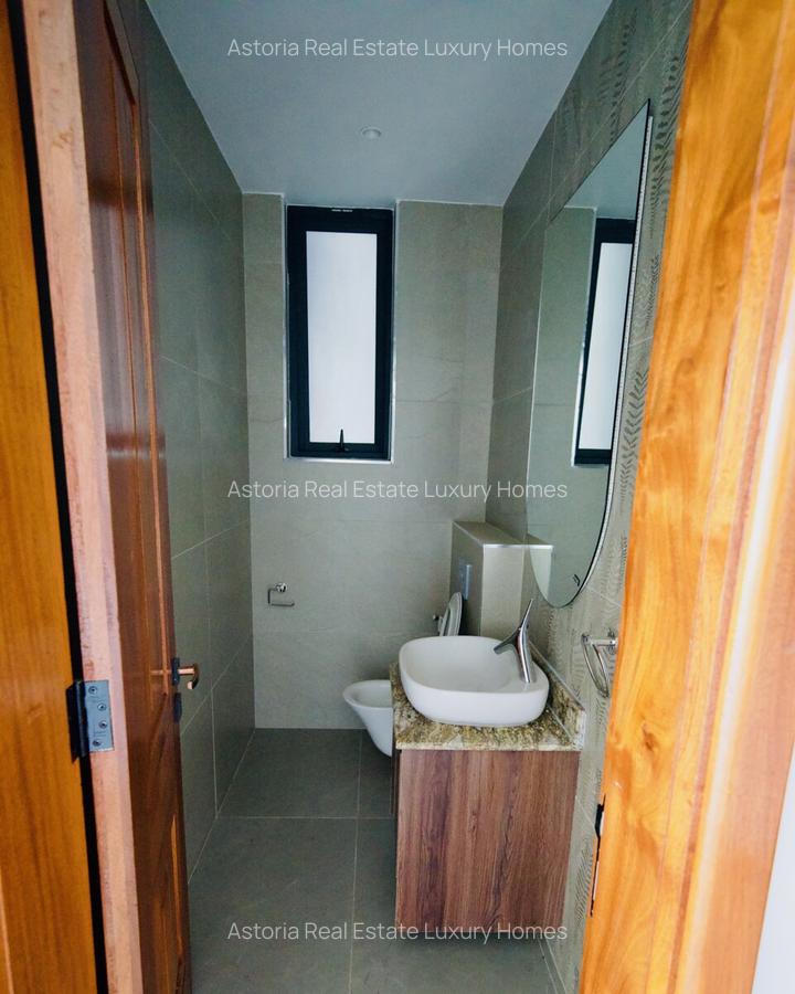 3 Bed Apartment with En Suite at 2026-128 - 2