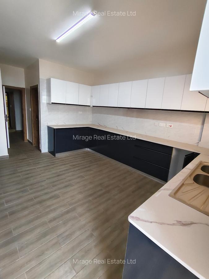 5 Bed Apartment with Staff Quarters in Parklands - 14