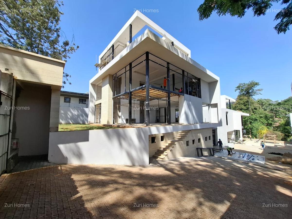 6 Bed Townhouse with En Suite in Lavington - 12