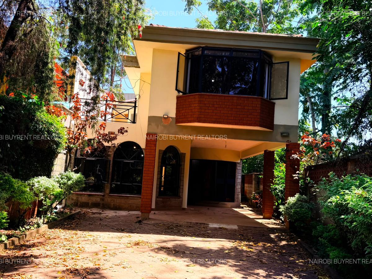 4 Bed Townhouse with En Suite in Westlands Area - 15