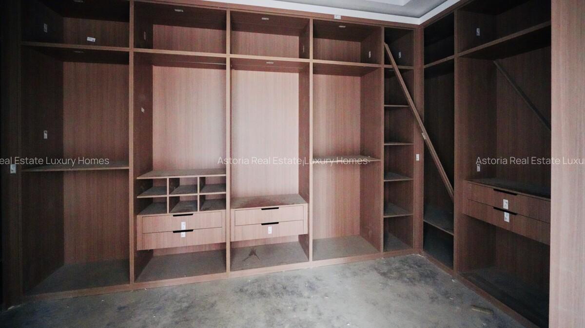 5 Bed Villa with En Suite at 2026-187 5 Bed - 13